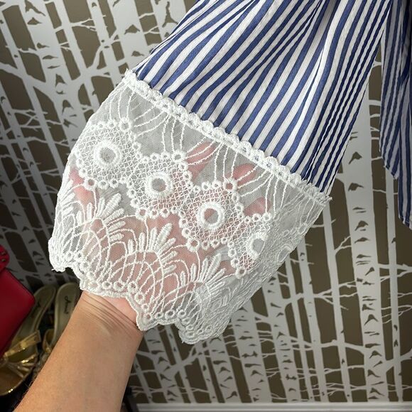 Striped Pullover Top with Lace Cuffs sz 2 - Picture 2 of 7